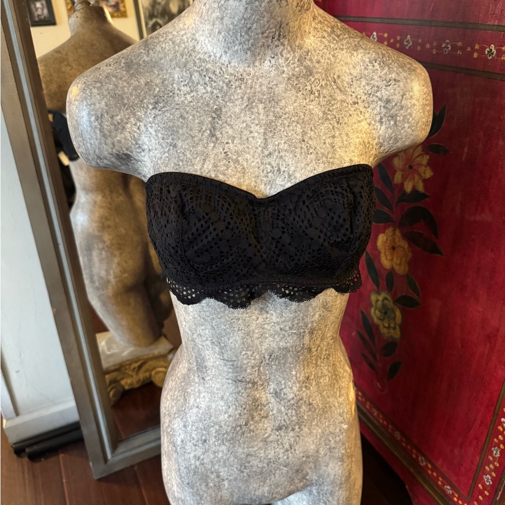 Victoria's Secret Black Lace Strapless Bra